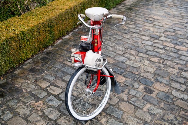 1968 Solex 3800 Red (Barnfind, Sorti de grange)